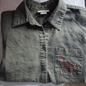 East West embroidered pocket short sleeve button up 21 in p2p